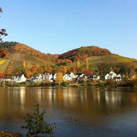 Apartament Und - Haus Budinger